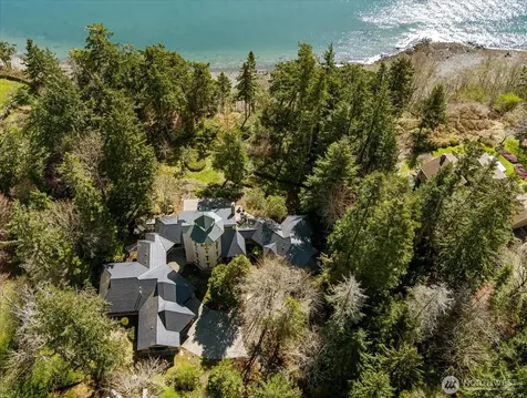 1912 Hunskor Road Oak Harbor WA 98277