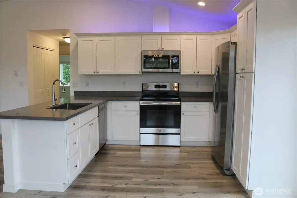 531 Point Brown Avenue SW Ocean Shores WA 98569