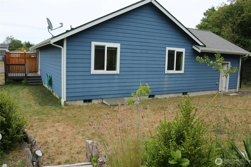 531 Point Brown Avenue SW Ocean Shores WA 98569