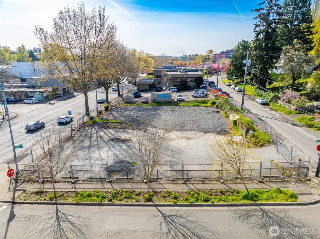2307 Rainier Avenue S Seattle WA 98144