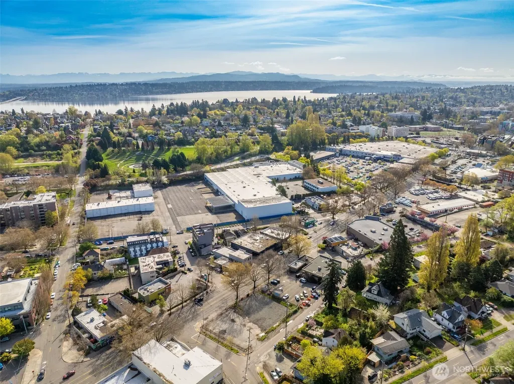 2307 Rainier Avenue S Seattle WA 98144