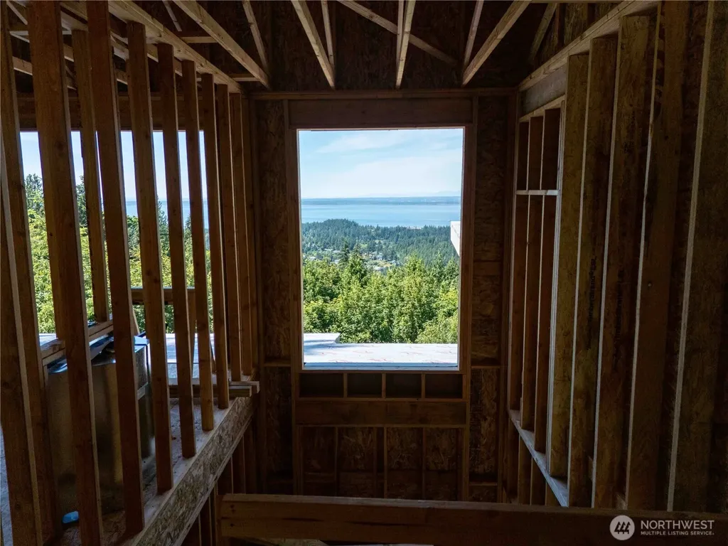 1697 Chuckanut Crest Drive Bellingham WA 98229