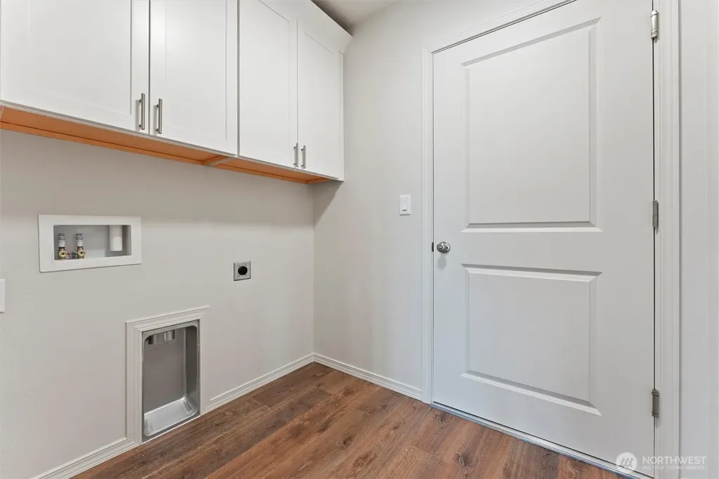 223 Poplar Street NE Royal City WA 99357