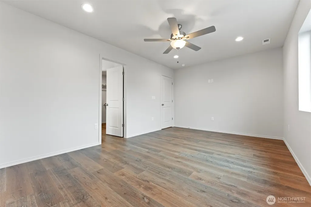 223 Poplar Street NE Royal City WA 99357
