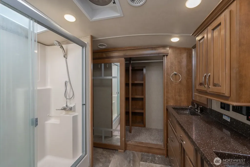 17693 Road 5 NW Quincy WA 98848