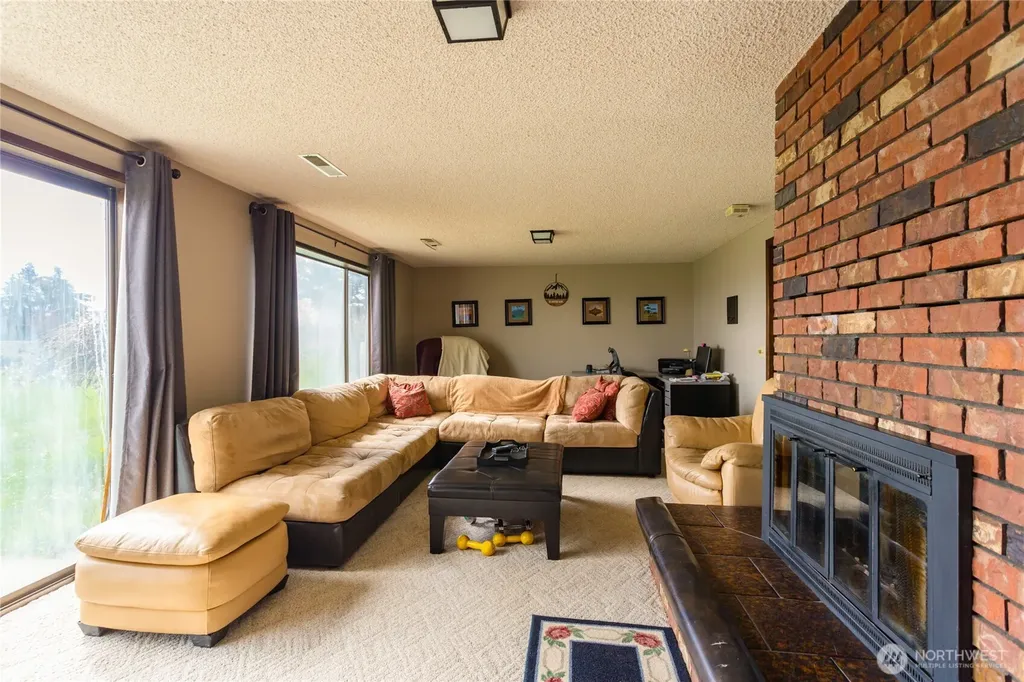 490 W Laurel Road Bellingham WA 98226