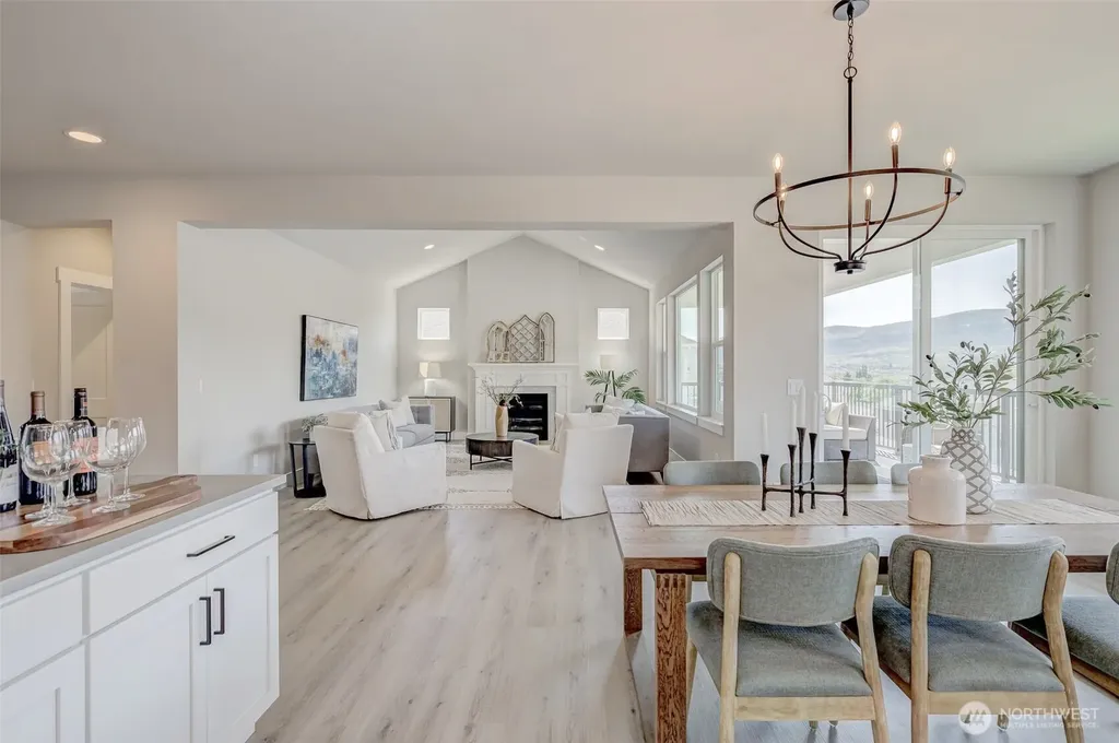 1580 S Kelvin Court East Wenatchee WA 98802