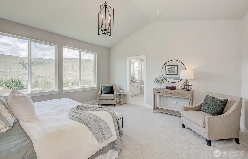 1580 S Kelvin Court East Wenatchee WA 98802