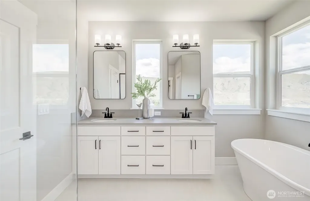 1580 S Kelvin Court East Wenatchee WA 98802