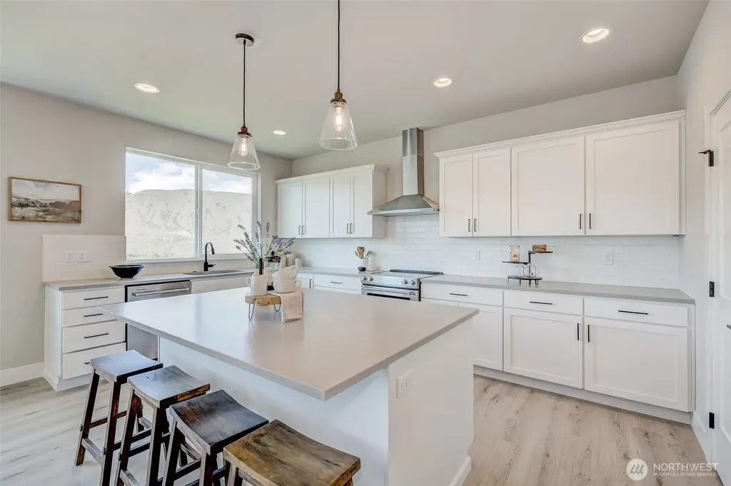 1580 S Kelvin Court East Wenatchee WA 98802