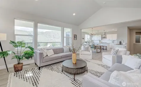 1580 S Kelvin Court East Wenatchee WA 98802