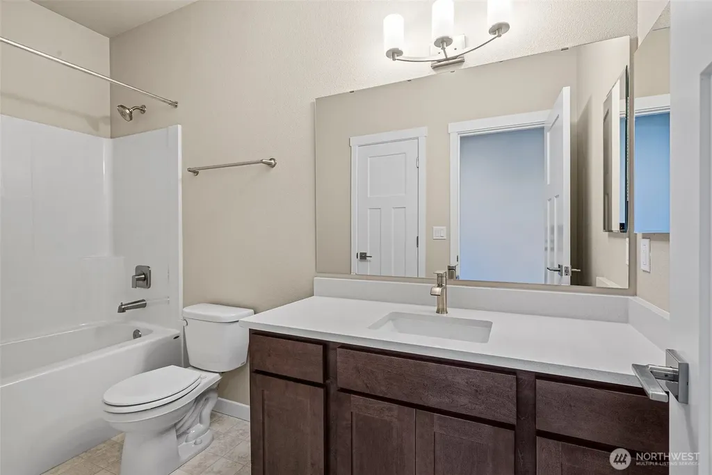 9621 7th Avenue SE Lacey WA 98513