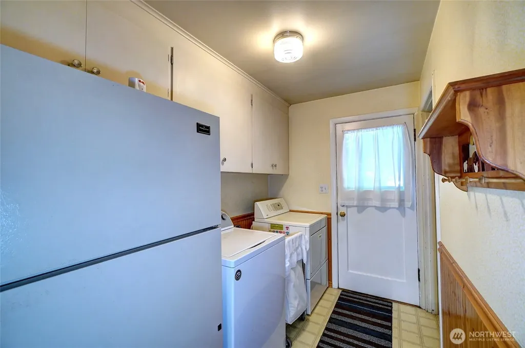 16006 Spanaway Loop Road S Spanaway WA 98387