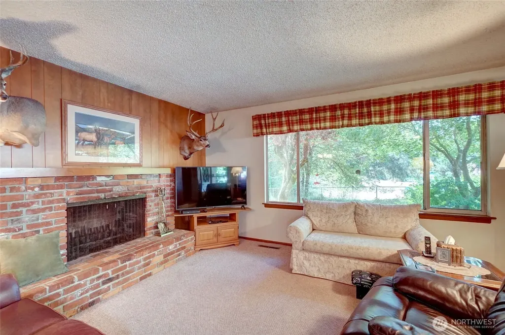 16006 Spanaway Loop Road S Spanaway WA 98387