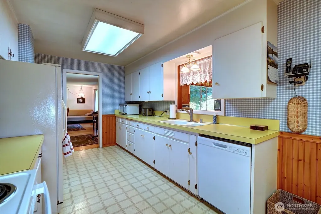 16006 Spanaway Loop Road S Spanaway WA 98387