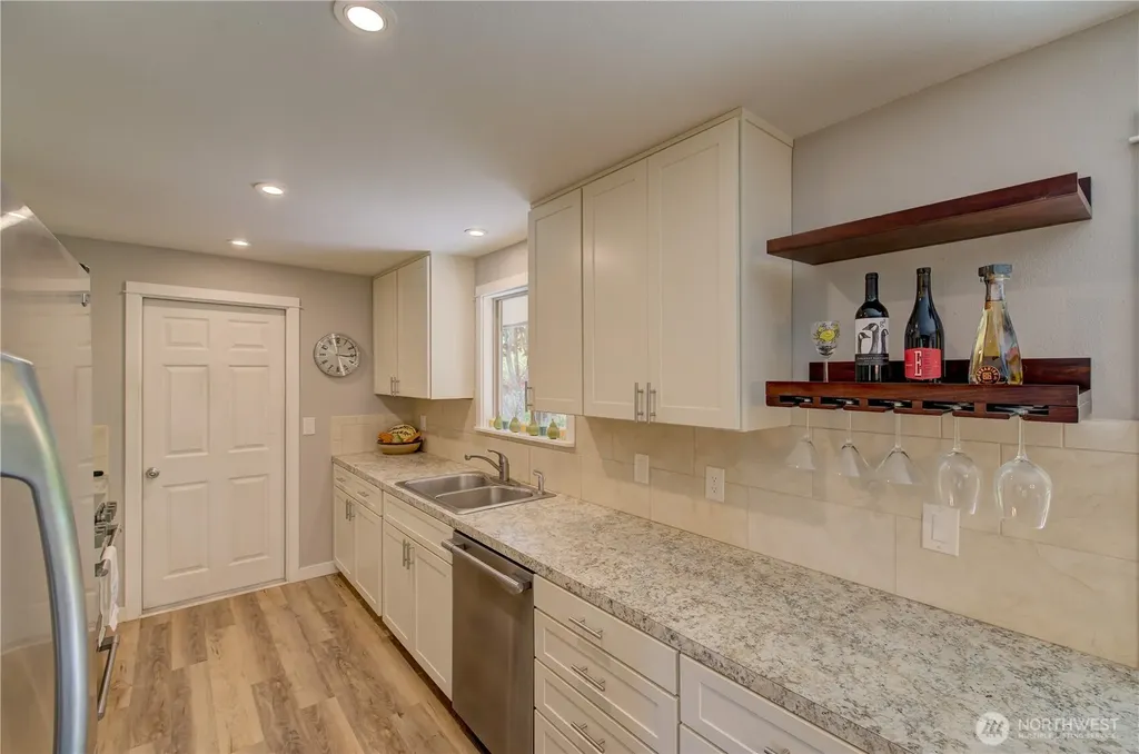 27521 U Street Ocean Park WA 98640