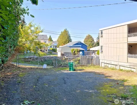6517 35th Avenue SW Seattle WA 98126