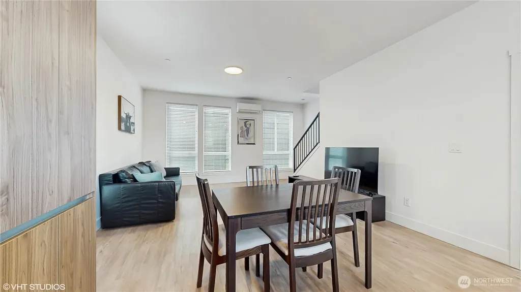 1300 E Remington Court Seattle WA 98122