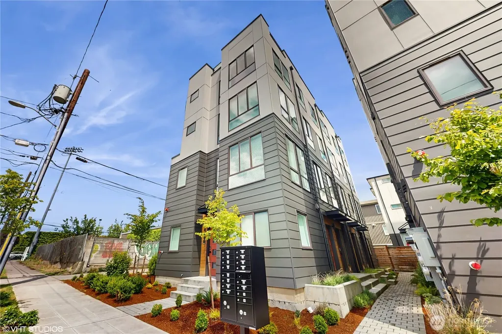1300 E Remington Court Seattle WA 98122
