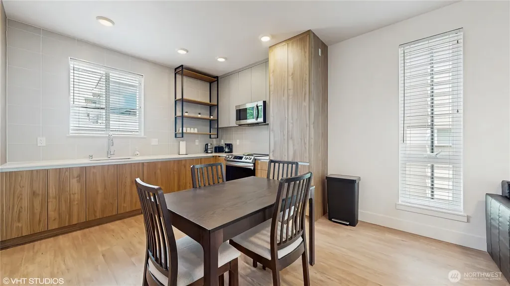 1300 E Remington Court Seattle WA 98122