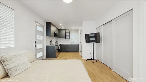 1300 E Remington Court Seattle WA 98122