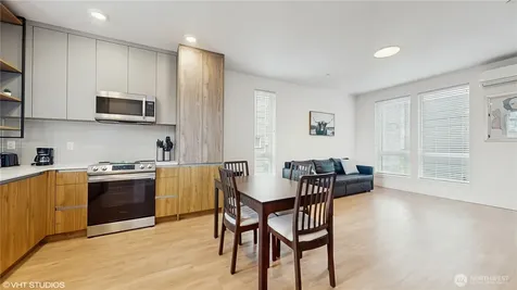 1300 E Remington Court Seattle WA 98122