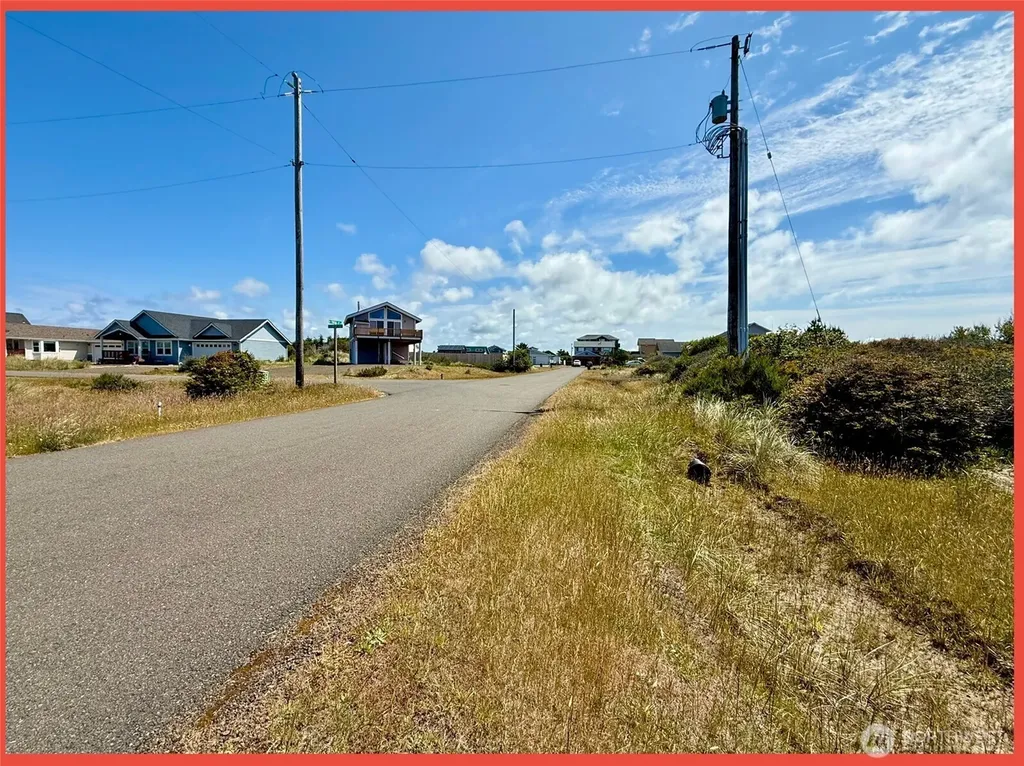 415 N Portal Loop SW Ocean Shores WA 98569