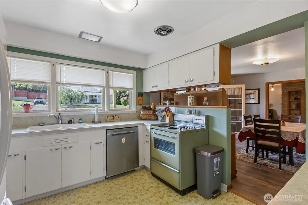 308 2nd Avenue Harrington WA 99134