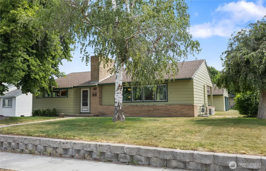 308 2nd Avenue Harrington WA 99134