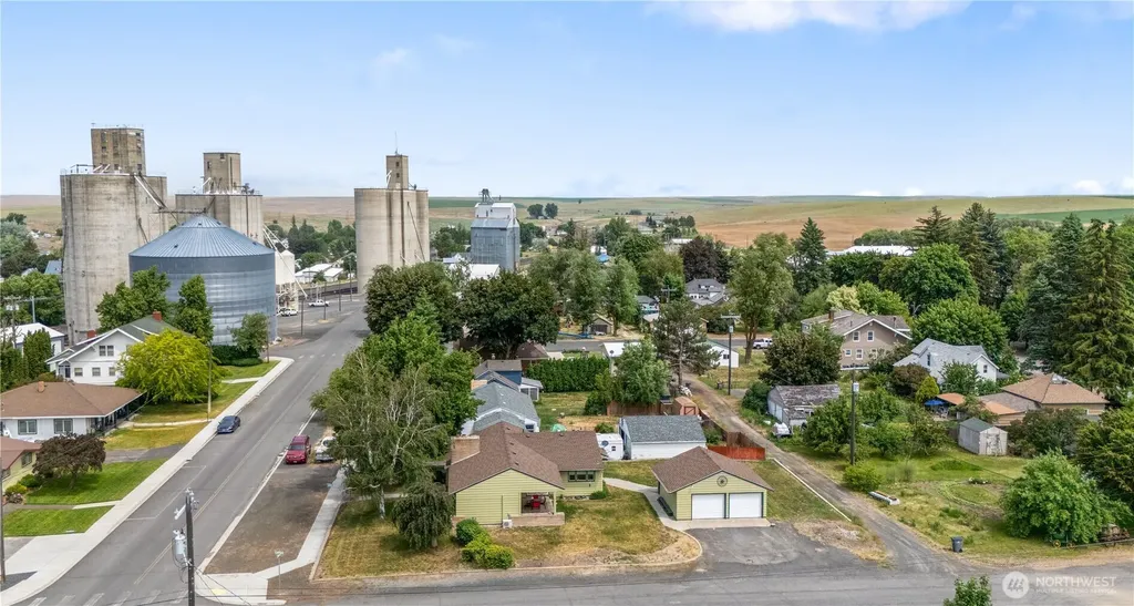 308 2nd Avenue Harrington WA 99134