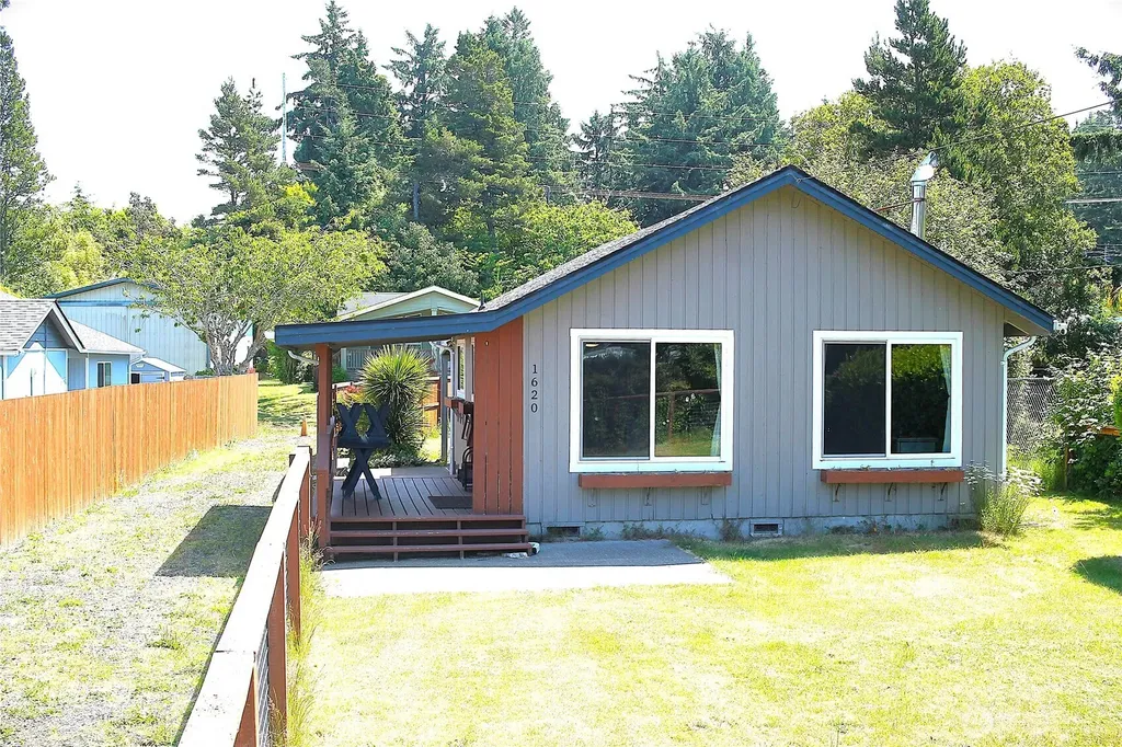 1620 S Ocosta Street Westport WA 98595