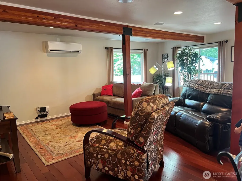 601 Mountain Trail Road Brinnon WA 98320