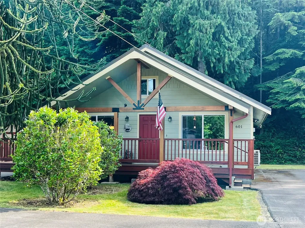601 Mountain Trail Road Brinnon WA 98320