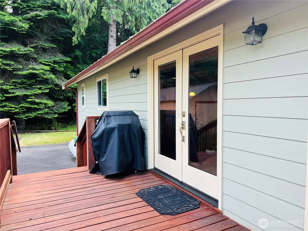 601 Mountain Trail Road Brinnon WA 98320
