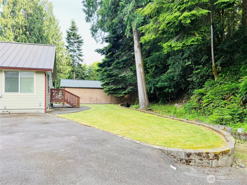 601 Mountain Trail Road Brinnon WA 98320