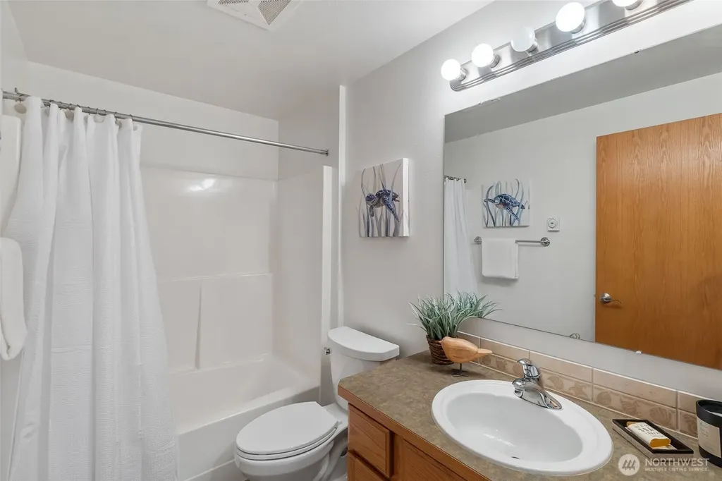 708 Sea Vista Lane Grayland WA 98547