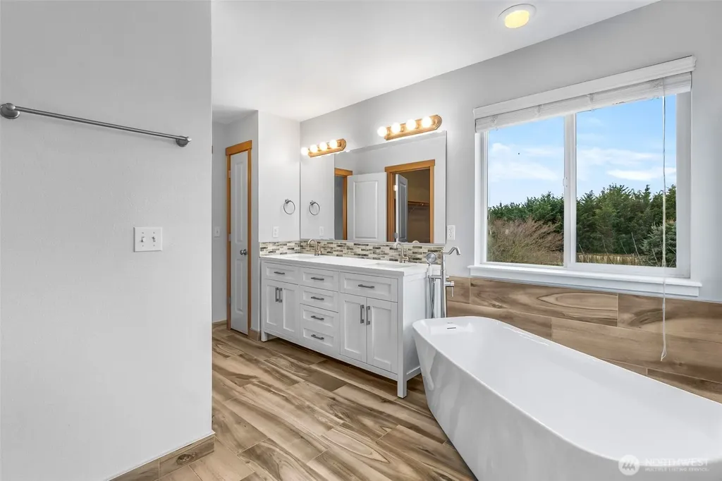 4819 181st Lane SW Rochester WA 98579