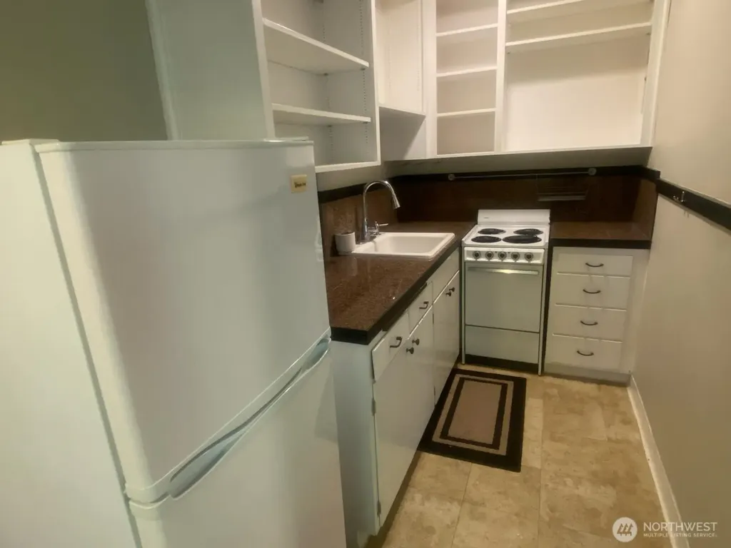 4725 15th Avenue NE Seattle WA 98105