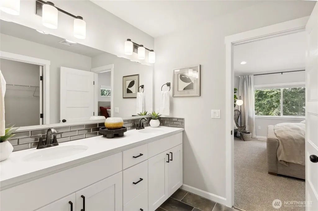 26919 30th Place S Kent WA 98032
