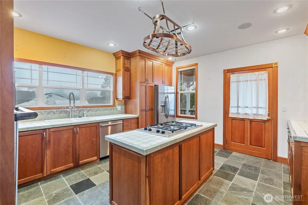 404 W Marcy Avenue Montesano WA 98563