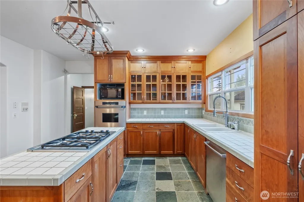 404 W Marcy Avenue Montesano WA 98563