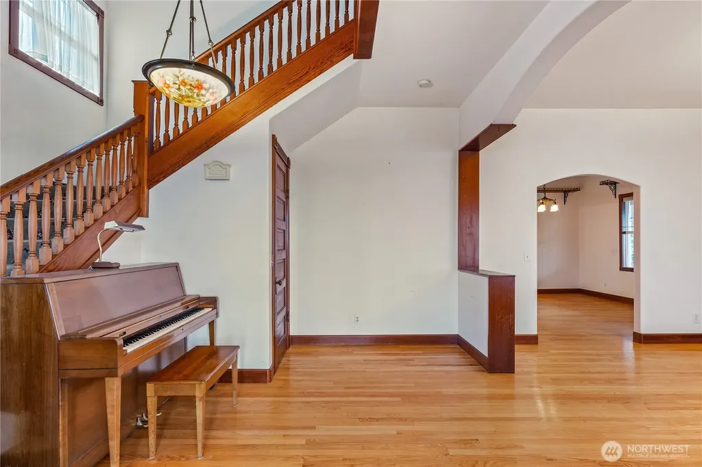 404 W Marcy Avenue Montesano WA 98563