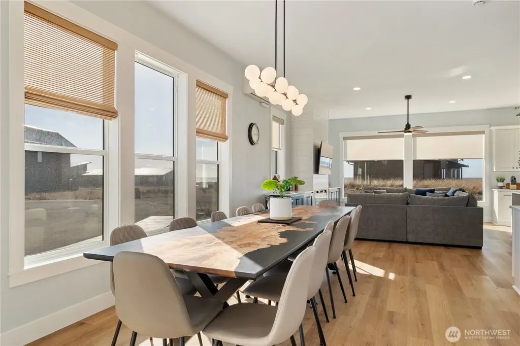 1288 Cohasset Crest Westport WA 98595