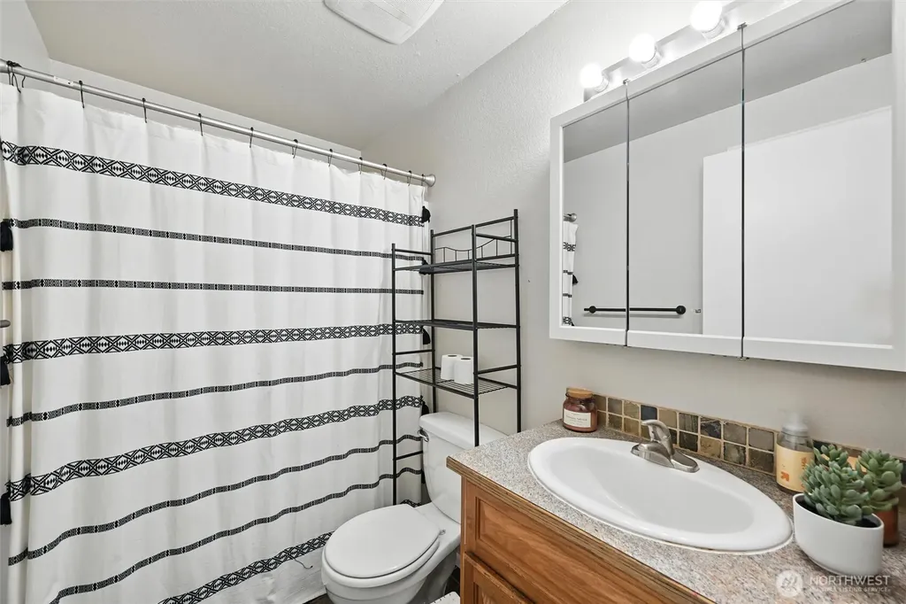 108 Baker Street Everson WA 98247