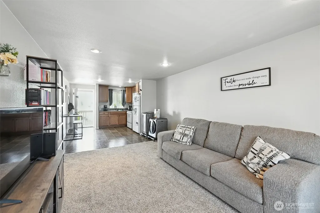108 Baker Street Everson WA 98247
