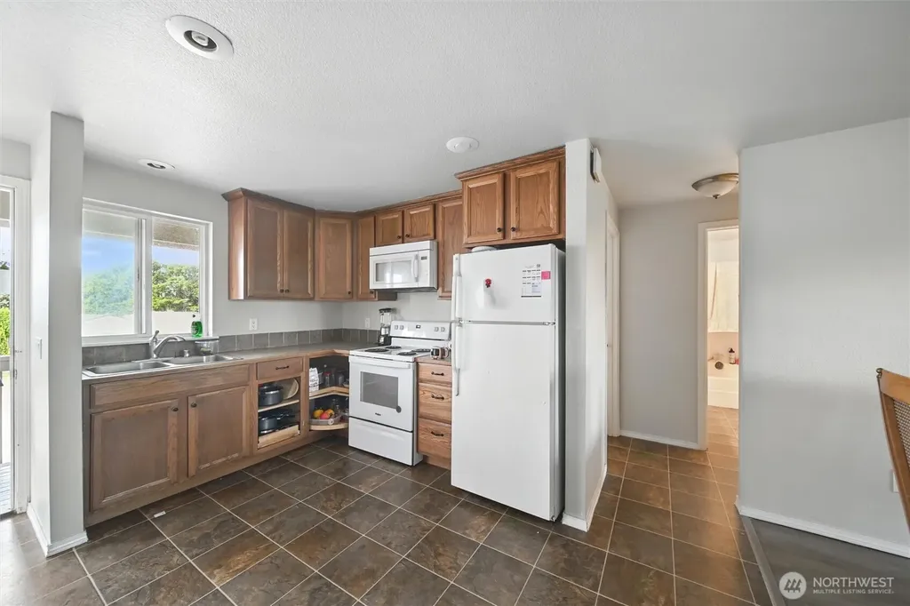 108 Baker Street Everson WA 98247