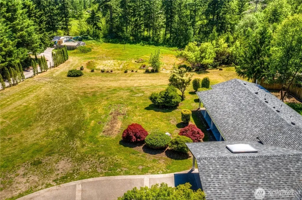32407 72nd Avenue S Roy WA 98580