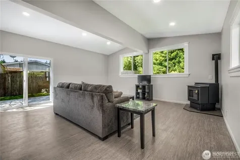 32407 72nd Avenue S Roy WA 98580