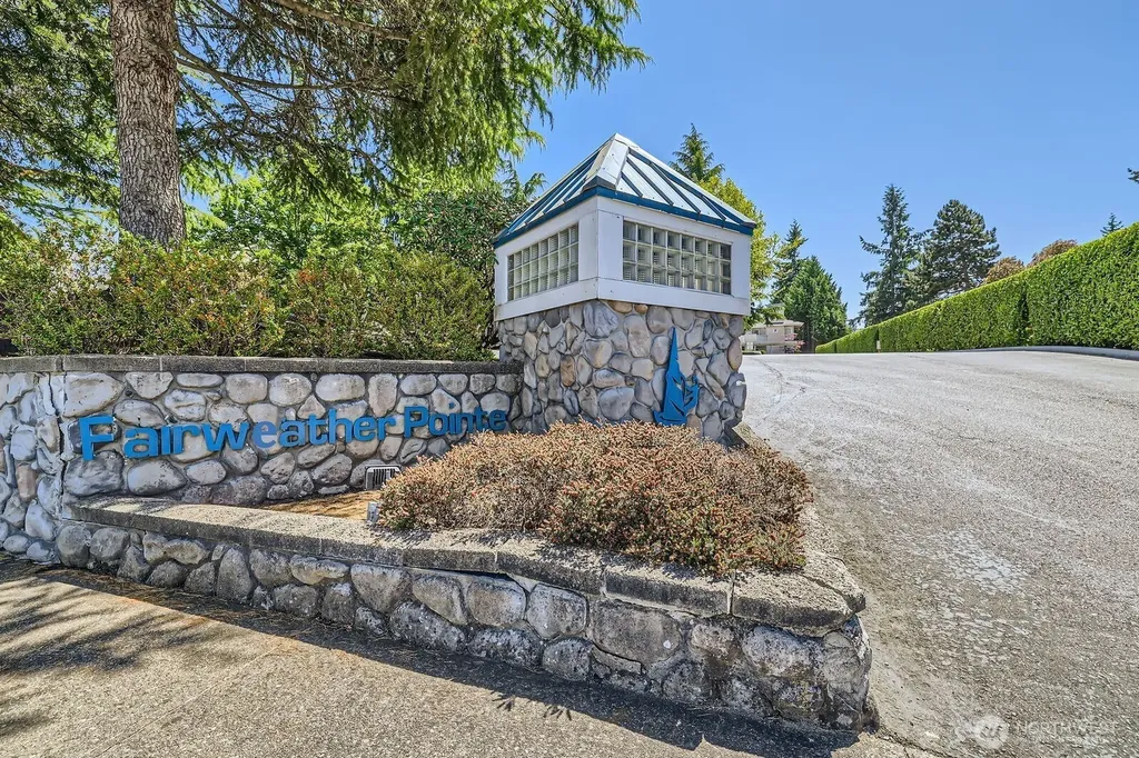 9210 Market Place Lake Stevens WA 98258