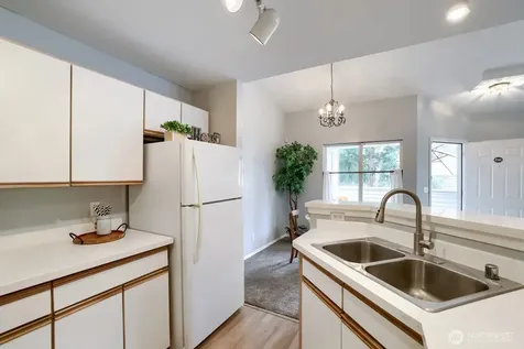 9210 Market Place Lake Stevens WA 98258